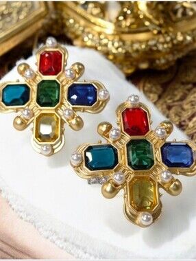 Incredible Chunky Matte Gold Maltese Cross Mogul Glass Cabachon Pearl Earrings